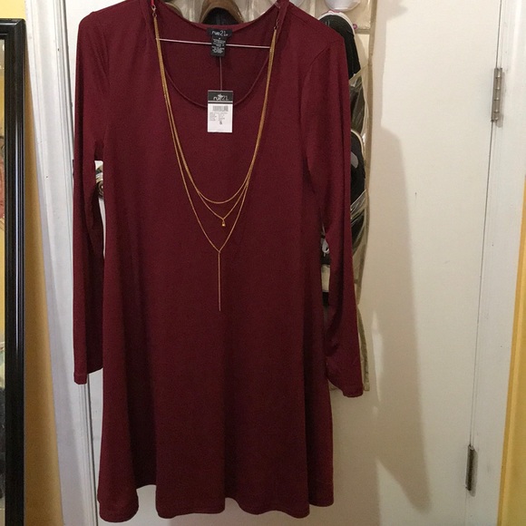 Rue 21 - Long sleeve maroon/burgundy dress - Picture 1 of 5